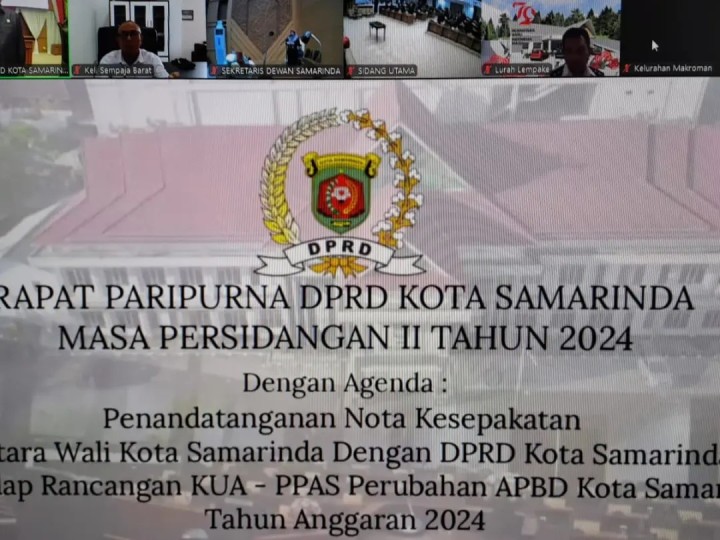 Giat Rabu 07 Agustus 2024, Mengikuti Zoom Meeting Rapat Paripurna DPRD Kota Samarinda Masa Persidangan II Tahun 2024 dengan Agenda : Penandatanganan Nota Kesepakatan antar Wali Kota Samarinda dengaN DPRD Kota Samarinda terhadap Rancangan KUA-PPAS Perubahan APBD Kota Samarinda Tahun Anggaran 2024 diikuti oleh Lurah