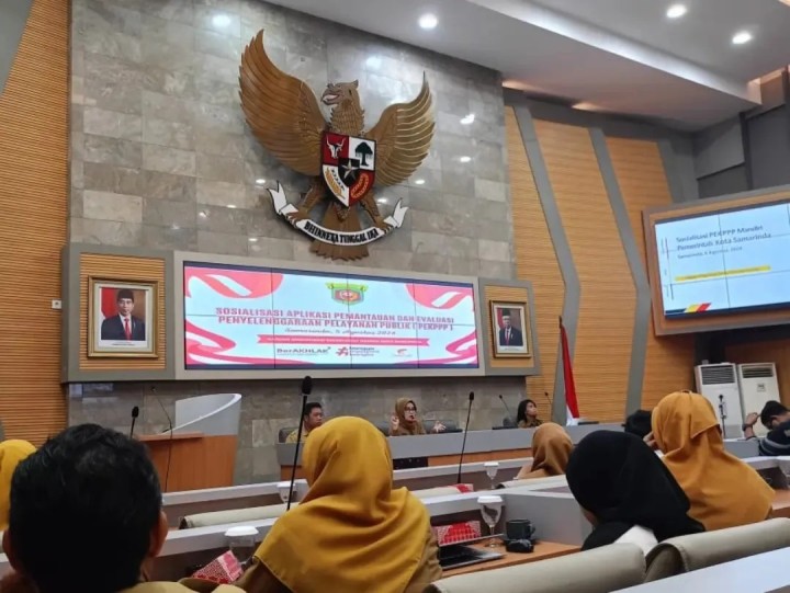 Giat Senin, 12 Agustus 2024, Melaksanakan Apel Pagi di Kantor Kelurahan Sempaja Barat dipimpin oleh Kasi Pemtrantib & Menghadiri Undangan Kegiatan Gebyar IKD dan Penandatanganan Dokumen Kerjasama Dokumen Kerjasama dan Pemanfaatan Data dihadiri oleh Lurah