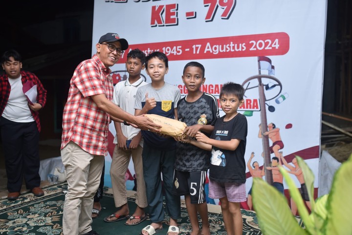 Giat Malam, Minggu 18 Agustus 2024 Menghadiri Malam puncak atau penutupan HUT RI 17 Agustus di wilayah RT 11 Kelurahan Sempaja Barat dihadiri Lurah, Ketua TP PKK dan sekretaris PKK, Babinsa, Mahasiswa UWGM Samarinda, Ketua RT 11 dan seluruh warga RT 11. Alhamdulillah telah berjalan dengan Lancar.