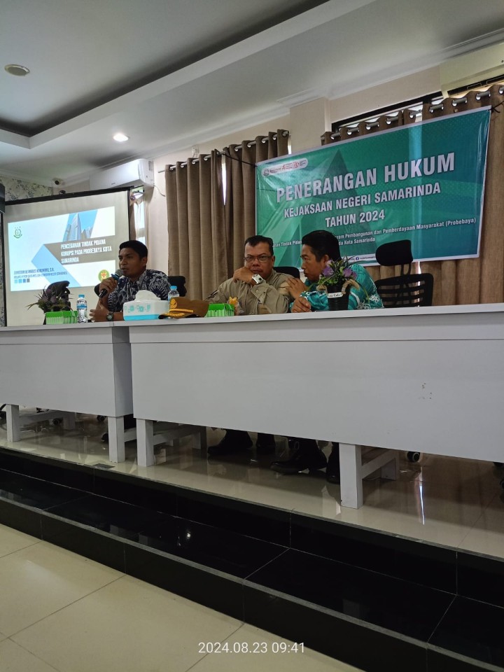 Giat, Jum'at 23 Agustus 2024, Menghadiri Rapat Pencegahan Tindak Pidana Korupsi pada Program Pembangunan dan Pemberdayaan Masyarakat (Probebaya) kota Samarinda di Aula kantor kecamatan Samarinda Utara dihadiri Seklur, Kasi Ekobang dan Kasi Kesra & Menghadiri Rapat Sosialisasi Fitur Baru dan Persiapan APBD-P 2024 pada Aplikasi e-Tepian di ruang rapat Mangkupelas Lt 2 dihadiri staf Operator e-Tepian.