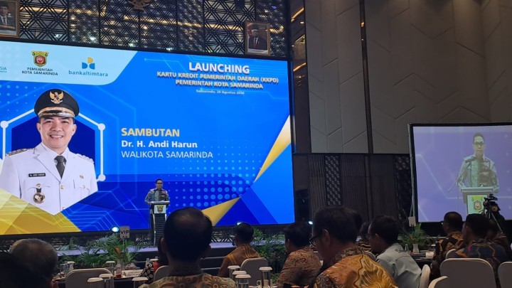Giat, Kamis 29 Agustus 2024 Menghadiri Launching dan Sosialisasi Penggunaan KKPD di Hotel Mercure Samarinda dihadiri Lurah & Mendapat kunjungan dan perpisahan Mahasiswa UWGM Samarinda di pimpin oleh Seklur.