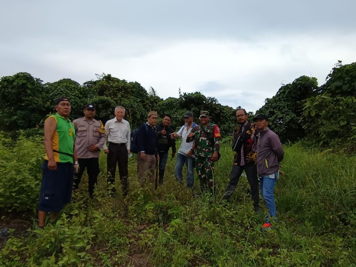 Giat, Kamis 05 September 2024 Monitoring Lokasi Pengukuran ulang /penegasan batas jln HM Ardan Ring Road RT 12 dihadiri Kasi Tapem beserta staf, Babinsa, Bhabinkamtibmas dan Ketua RT.
