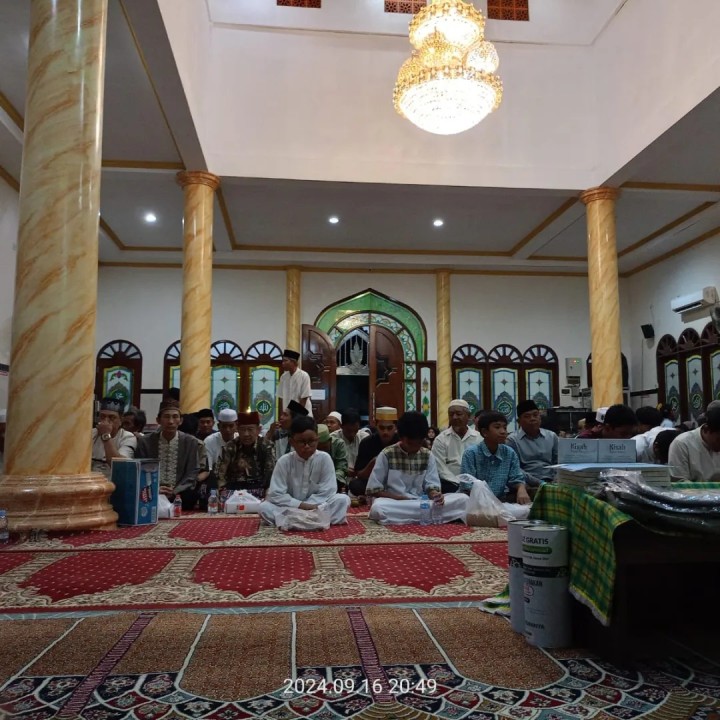 Giat, Senin 16 September 2024 Menghadiri dalam Rangka peringatan Maulid Nabi Muhammad SAW di Masjid Al-Hijrah dihadiri Seklur.