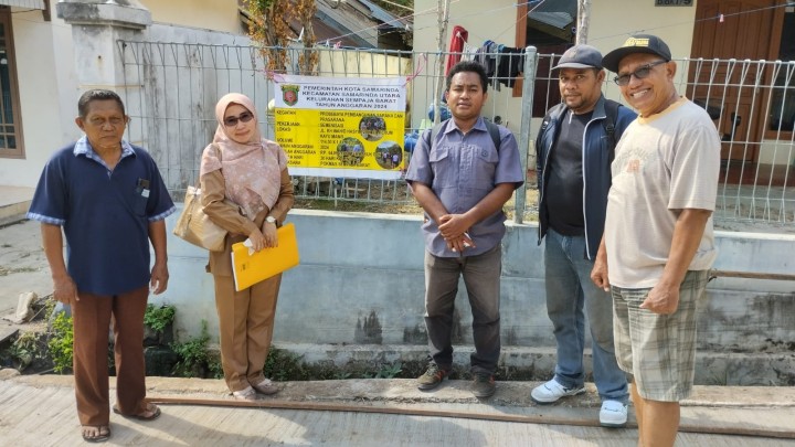Giat, Selasa 24 September 2024 Peninjauan Lokasi pada kegiatan Probebaya Tahun Anggaran 2024 bidang Sapras yang telah selesai pekerjaan Monitoring Semenisasi Blok. J dan Blok JB RT 01, Monitoring Semenisasi di Jl AW Syahrani GG Salomo RT 03, Monitoring Penurapan Drainase parit sungai Jl. KH Wahid Hasyim RT 04, Monitoring Semenisasi parit drainase Jl. KH Wahid Hasyim Perum Pinang Mas RT 06, Monitoring Semenisasi Jl. KH Wahid Hasyim GG Kalem RT 07. & Monitoring Semenisasi di Perum Kayu Manis RT 08 dan RT 09. dihadiri Kasi Ekbang beserta staf, Pendamping Infrastruktur, Anggota Pokmas dan Ketua RT.