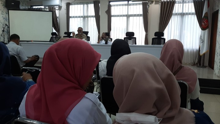 Giat, Rabu 25 September 2024 Menghadiri Sosialisasi Pengembangan Potensi Desa Wisata di wilayah Kota Samarinda di ruang rapat utama Disporapar dihadiri Kasi Ekbang & Menghadiri Rapat Koordinasi terkait Bulan Dana PMI di Aula Kecamatan Samarinda Utara dihadiri Kasi Kesra.