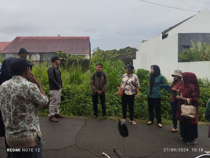 Giat, Jum'at 27 September 2024 Agenda sidang sengketa lahan sbg penggugat an. Rinda Riana  Nur terhadap tergugat an. Jumeri dan Rizali Rahman, dgn acara Pemeriksaan setempat di lokasi beralamat di jl. AW Syahranie 4 Blok. E RT 02 dihadiri Kasi Tapem beserta staf dan Ketua RT 02.