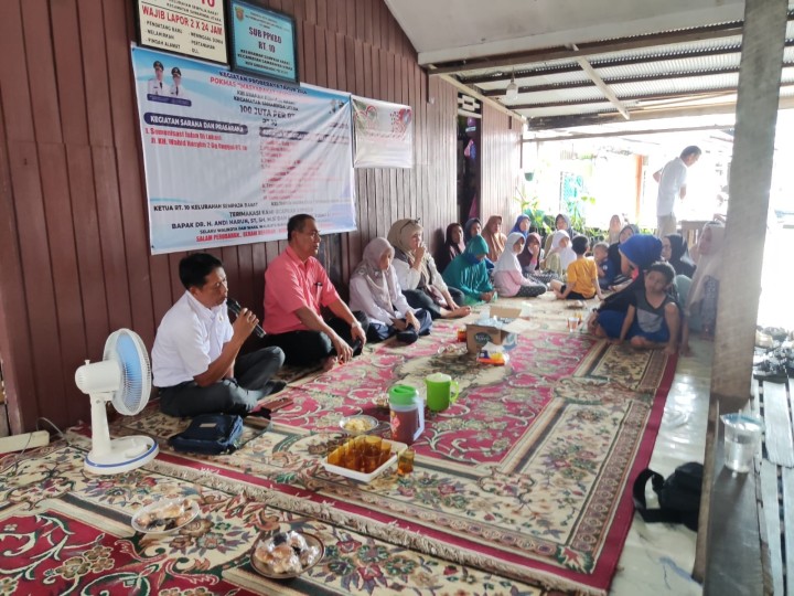 Giat, Rabu 09 Oktober 2024  Penyerahan Bantuan pada kegiatan Probebaya bidang Pemberdayaan Tahun Anggaran 2024 Penyerahan Bantuan kepada Warga kurang mampu dan Anak sekolah, Peralatan Posyandu Makanan tambahan dan Tanaman Toga di Jl KH Wahid Hasyim GG Sungai RT 11 dihadiri Kasi Kesra, Pendamping Probebaya Non Infrastruktur, Narasumber PKK, Ketua Pokmas beserta anggota dan Ketua RT & Penyerahan Bantuan kepada Warga kurang mampu dan Anak sekolah, Peralatan Posyandu Makanan tambahan dan Tanaman Toga di Jl KH Wahid Hasyim GG Unggul RT 10 dihadiri Kasi Kesra, Pendamping Probebaya Non Infrastruktur, Narasumber PKK, Ketua Pokmas beserta anggota dan Ketua RT.