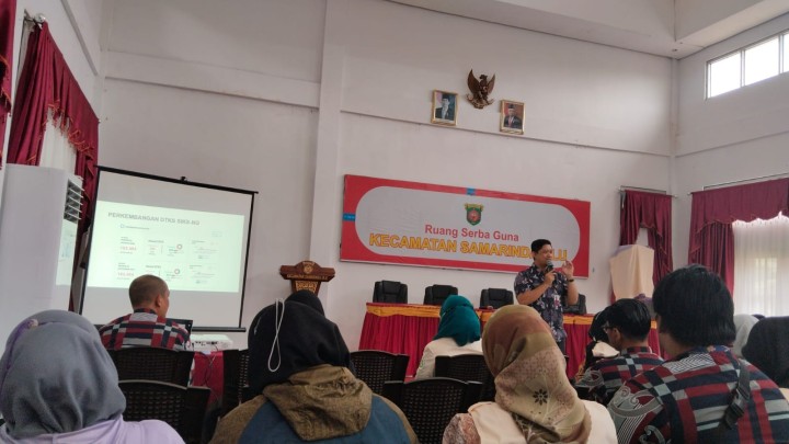 Giat, Kamis 10 Oktober 2024 Menghadiri Sosialisasi Pendamping PKM di Aula kantor kecamatan Samarinda Ulu di hadiri Staf Kasi Kesra.