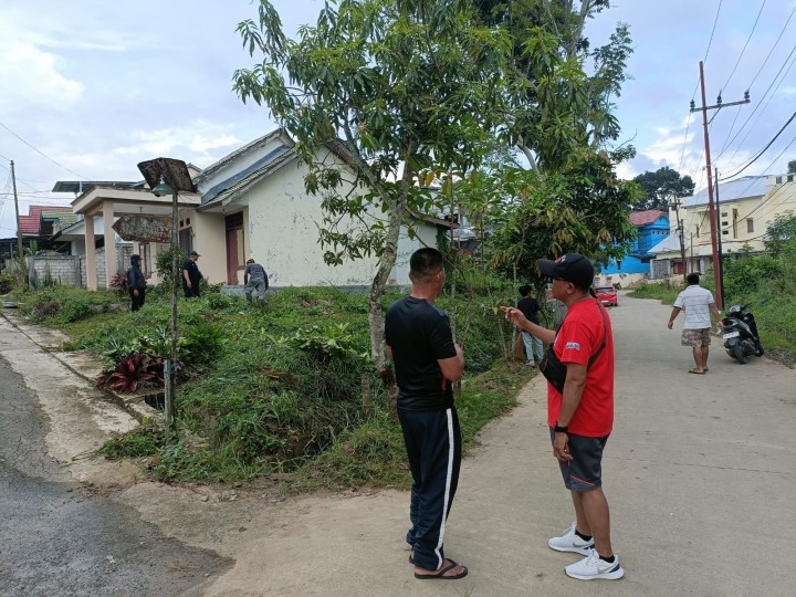 Giat Minggu, 13 Oktober 2024 Gotong Royong Kebersihan Lingkungan dan Drainase di 04, 06 dan RT 12 Kelurahan Sempaja Barat dihadiri Lurah dan Kasi Ekbang.