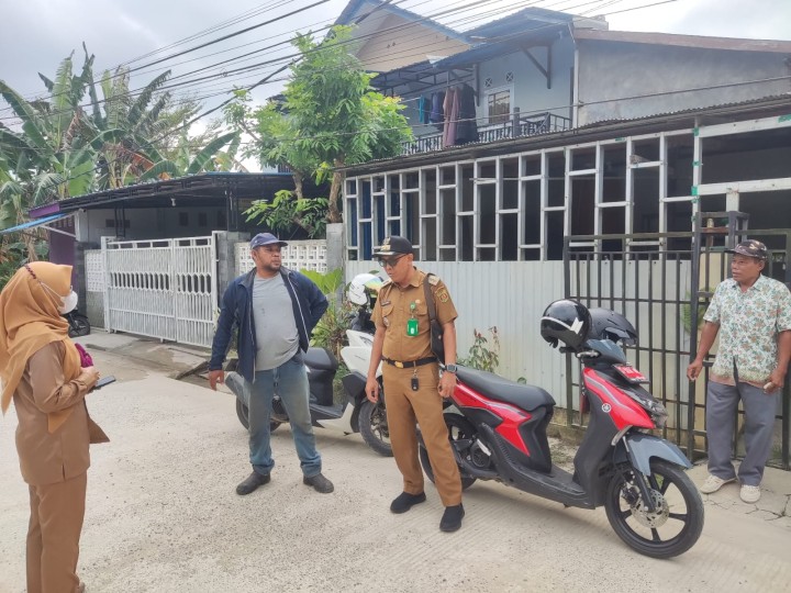 Giat, Selesa 29 Oktober 2024 Mengikuti Zoom Meeting Room Sosialisasi Pelaksanaan CACT-BKN  bagi ASN di lingkungan Pemerintah Kota Samarinda pada Level Jabatan Pengawasan, Kepala Sekolah, Fungsional dan Pelaksanaan di Aula kantor kelurahan sempaja barat di ikuti staf PNS kelurahan sempaja barat, Monitoring dan evaluasi kinerja pada kegiatan Sapras Probebaya Tahun 2024 dihadiri Lurah, Kasi Ekbang beserta staf & Mengikuti Zoom Meeting Rapat Koordinasi Kegiatan Perekaman E-KTP di ikuti Kasi Tapem.