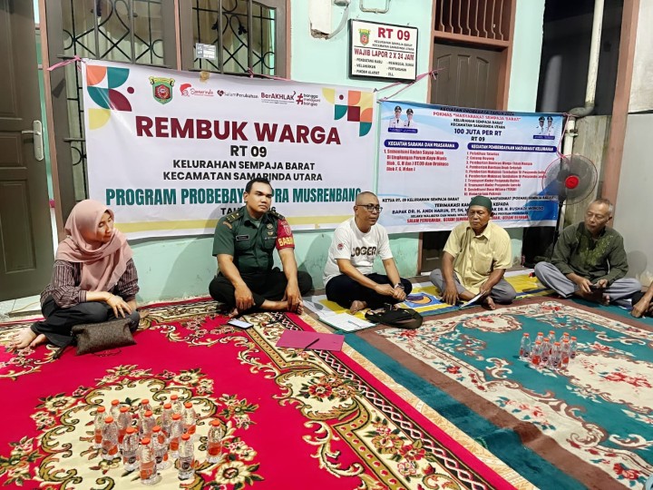 Giat malam, Minggu 10 November 2024 Menghadiri Rembuk Warga Persiapan Kegiatan Probebaya Tahun 2026 dan Musrembang Tahun 2025 di RT 09 Kelurahan Sempaja Barat dihadiri oleh Lurah, Kasi Ekobang, Babinsa, Pendamping Non Infrastruktur, Ketua RT dan seluruh warga RT 09.