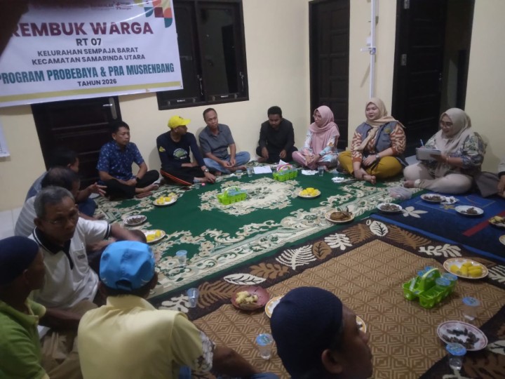 Giat malam, Selasa 12 November 2024 Menghadiri Rembuk Warga Persiapan Kegiatan Probebaya Tahun 2026 dan Musrembang Tahun 2025 di RT 07 Kelurahan Sempaja Barat dihadiri oleh Seklur, Kasi Ekobang, Kasi Tapem, Pendampingan Infrastruktur, Pendamping Non Infrastruktur, Ketua RT dan seluruh warga RT 07.
