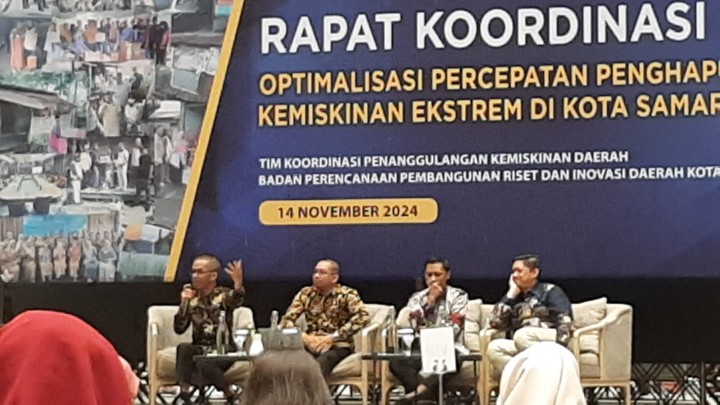 Giat, Kamis 14 November 2024 Menghadiri Rapat Koordinasi optimalisasi percepatan penghapusan kemiskinan ekstrem di kota Samarinda dihadiri Kasi Kesra.