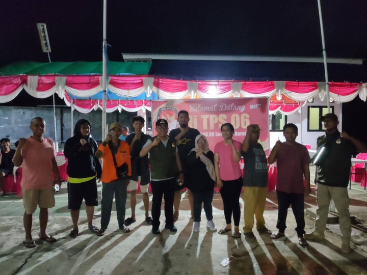 Giat pagi, Rabu 27 November 2024 Monitoring kegiatan pada hari H di seluruh TPS 01 s/d TPS 08 Pemilihan Gubernur dan Wakil Gubernur serta Wali Kota dan Wakil Walikota Samarinda Tahun 2024 di wilayah kelurahan sempaja barat dihadiri Lurah, Kasi Tapem beserta anggota Cadum, Babinsa dan Bhabinkamtibmas.