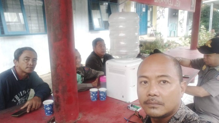 Giat, Kamis 28 November 2024 Menghadiri Rapat Workshop komunikasi Tahun 2024 di Puri Senyiur Samarinda dihadiri Lurah dan Operator website & Monitoring persiapan Pleno kecamatan Samarinda Utara dihadiri Kasi Tapem beserta staf.