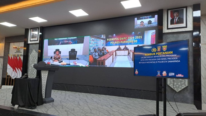 Giat, Jum'at 06 Desember 2024 Melaksanakan tanaman Toga disekitar area kantor kelurahan sempaja barat oleh seluruh Staf Kelurahan,  Menghadiri Rapat Koordinasi " Rembuk Pertanian dalam Rangka mendukung program Asta cita presiden dan wakil presiden republik Indonesia di aula Wira Pratama dihadiri Lurah, Menghadiri Rapat RT RW Kota Samarinda dalam Sosialisasi Peraturan daerah Kota Samarinda nomor 7 Tahun 2023 tentang Rencana tata ruang wilayah kota Samarinda Tahun 2023-2024 & Menghadiri peresmian SPAM IPA Bumi Sempaja Kapasitas 50 L di jl Bukit Timur Sempaja kelurahan sempaja timur, kecamatan Samarinda Utara dihadiri Lurah.