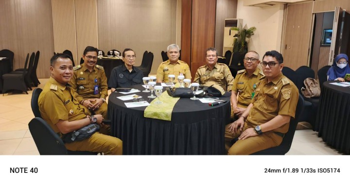 Giat, Senin 16 Desember 2024 Melaksanakan apel Senin pagi di kelurahan sempaja barat dipimpin Kasi Ekbang  & Menghadiri Kegiatan Rekonstruksi Kurikulum Program Studi Administrasi Publik Fisipol Universitas Widyatama Mahakam di Hotel Royal Park Samarinda dihadiri Lurah.