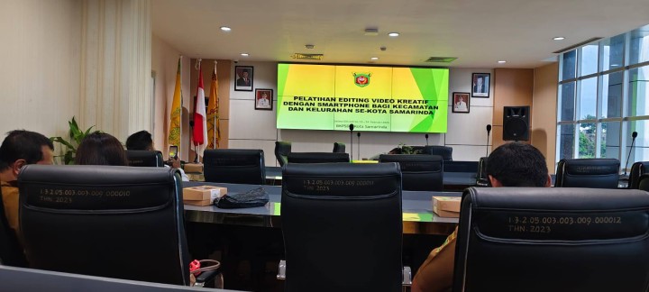 Giat, Selasa 11 Februari 2025 Hari pertama Menghadiri Pelatihan Editing video kreatif dgn Smartphone dilingkungan Kecamatan dan Kelurahan Tahun 2025 di Ruang Pertemuan DPMPTSP Lt 5 dihadiri staf,  Peninjauan lahan dan bangunan  permohonan kehilangan dokumen tanah di jl. AW Syahranie gg 4 blok.S RT 1 dihadiri Kasi Tapem beserta staf , Peninjauan lokasi lahan permohonan pembuatan sertifikat di jl. AW Syahranie gg H. Sapri dihadiri Kasi Tapem beserta staf.