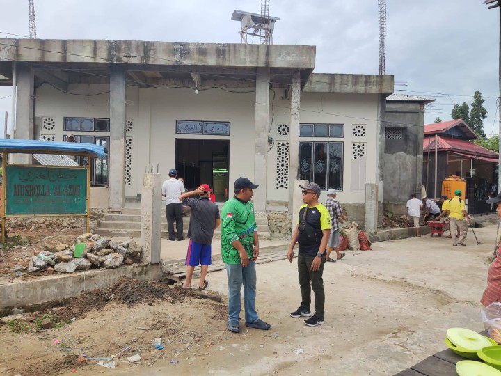 Giat, Minggu 23 Februari 2025 Melaksanakan kerja bakti rutin dilingkungan RT pada Kelurahan Sempaja Barat di RT 05,06, RT 11 dan RT 12 pada Kelurahan Sempaja Barat dihadiri Lurah, Kasi Kesra dan Staf.