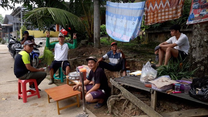 Giat, Minggu 23 Februari 2025 Melaksanakan kerja bakti rutin dilingkungan RT pada Kelurahan Sempaja Barat di RT 05,06, RT 11 dan RT 12 pada Kelurahan Sempaja Barat dihadiri Lurah, Kasi Kesra dan Staf.