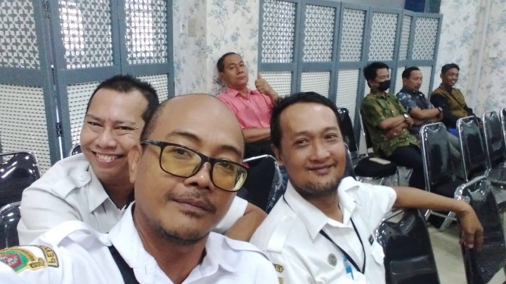 Giat, Rabu 26 Maret 2025 Menghadiri Rapat Sosialisasi pembinaan pelayanan publik dan aset Pemkot oleh TWAP di Aula Kecamatan Samarinda Utara dihadiri Lurah dan Kasi Tapem.