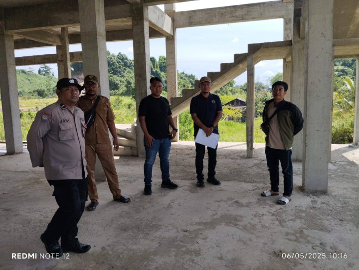 iat, Selasa 06 Mei 2025 Pengecekan tanah haji badri  Jln aw Syaharani gang walet rt 02 dihadiri Kasi Tapem beserta staf dan Bhabinkamtibmas.
