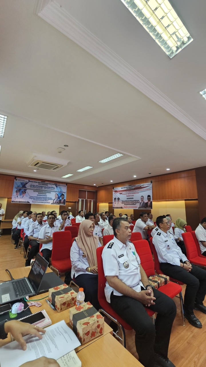 Giat, Rabu 14 Mei 2025 Menghadiri Rapat Verifikasi Dokumen Kota Sehat 2025 "Forum Kecamatan Sehat dan Pokja Kelurahan Sehat Se-Kota Samarinda di Ruang Germas Dinas Kesehatan Kota Samarinda dihadiri Kasi Kesra, Menghadiri Pembukaan Lomba Kelurahan (EPKEL) Tingkat Kota Samarinda Kegiatan Pembinaan & Pengawasan Penyelenggaraan Administrasi Pemerintah Desa/Kelurahan Tahun 2025 di Aula Gedung Inspektorat Lt 2 dihadiri Lurah,  Menghadiri Rapat Koordinasi Pemusnahan Arsip Tahap II di Aula Dinas Perpustakaan & Arsip dihadiri sekretaris & Menghadiri Rapat Koordinasi Posyandu Tingkat Kota Samarinda (Evaluasi Capaian Kunjungan Posyandu dan Sosialisasi Penerapan Posyandu 6 SPM) di Ruang Rapat Mangkupelas Lt 2 dihadiri Kasi Kesra.