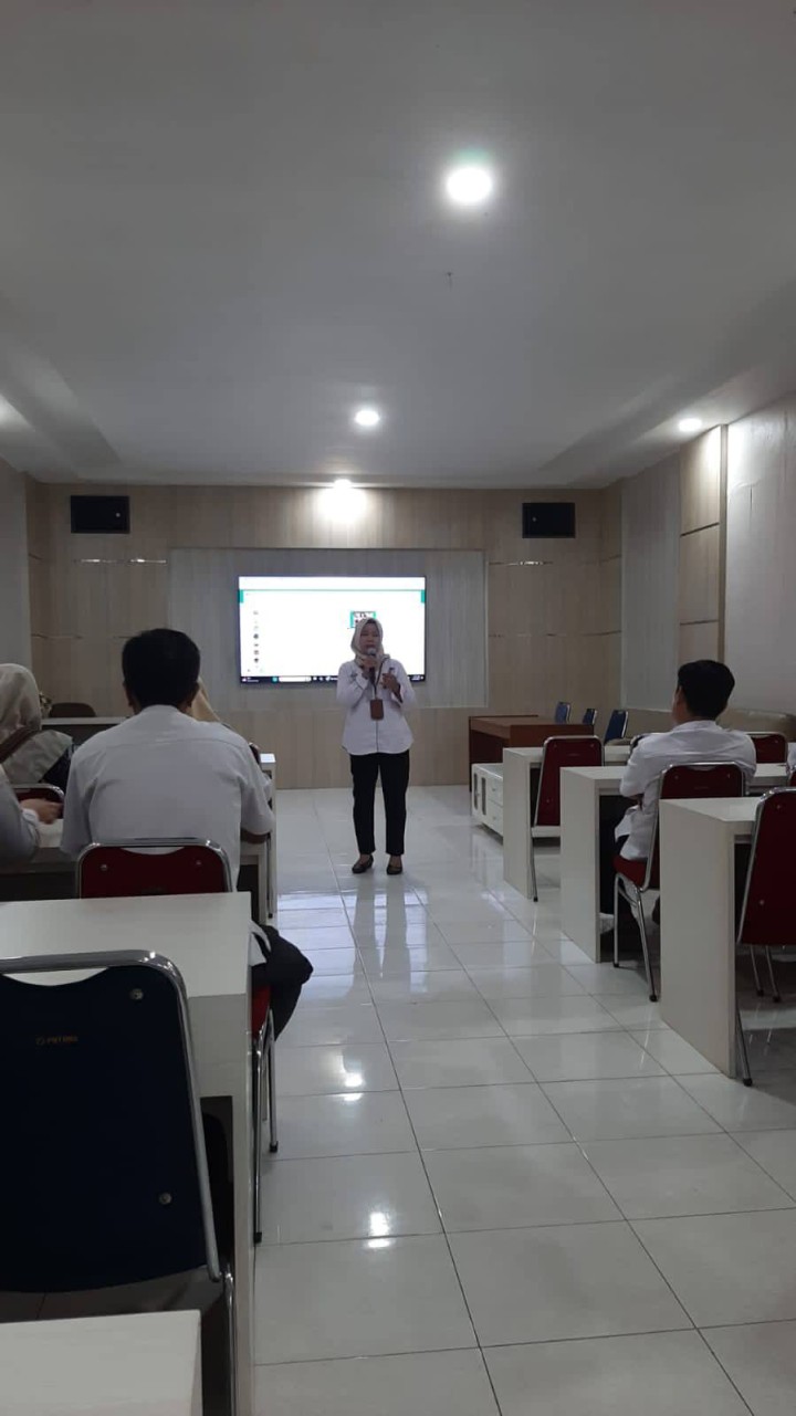 Giat, Rabu 14 Mei 2025 Menghadiri Rapat Verifikasi Dokumen Kota Sehat 2025 "Forum Kecamatan Sehat dan Pokja Kelurahan Sehat Se-Kota Samarinda di Ruang Germas Dinas Kesehatan Kota Samarinda dihadiri Kasi Kesra, Menghadiri Pembukaan Lomba Kelurahan (EPKEL) Tingkat Kota Samarinda Kegiatan Pembinaan & Pengawasan Penyelenggaraan Administrasi Pemerintah Desa/Kelurahan Tahun 2025 di Aula Gedung Inspektorat Lt 2 dihadiri Lurah,  Menghadiri Rapat Koordinasi Pemusnahan Arsip Tahap II di Aula Dinas Perpustakaan & Arsip dihadiri sekretaris & Menghadiri Rapat Koordinasi Posyandu Tingkat Kota Samarinda (Evaluasi Capaian Kunjungan Posyandu dan Sosialisasi Penerapan Posyandu 6 SPM) di Ruang Rapat Mangkupelas Lt 2 dihadiri Kasi Kesra.
