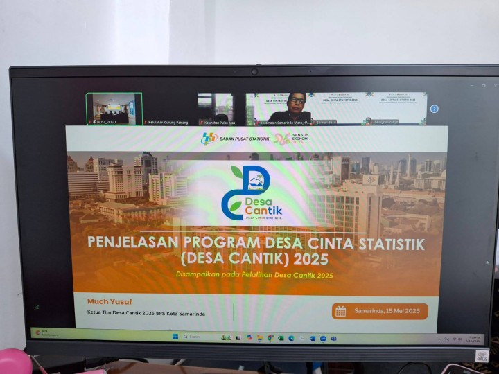 Giat, Kamis 15 Mei 2025 Mengikuti Zoom Meeting Perencanaan dan Sosialisasi Desa Cinta Statistik Kota Samarinda Tahun 2025 diikuti Kasi Ekbang.