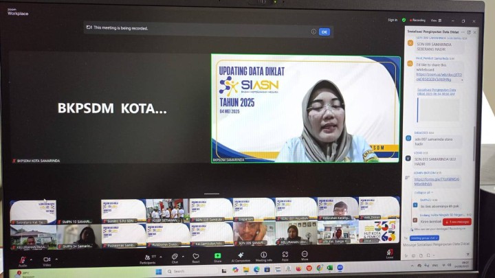 iat, Rabu 04 Juni 2025 Mengikuti Zoom Meeting dengan Tema "Updating Data Diklat pada SIASN Instansi di ikuti oleh Seklur & Menghadiri Rapat dalam rangka Penyerahan SPK Tenaga Kebersihan Tahun 2025 di Aula Kecamatan Samarinda Utara dihadiri Kasi Ekbang.