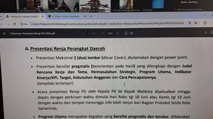 Giat siang, Kamis 12 Juni 2025 Mengikuti Zoom Meeting Pembahasan Pedoman dan Format Presentasi Rencana Kerja Kepala Perangkat Daerah, Camat dan Lurah di ikuti oleh Lurah.
