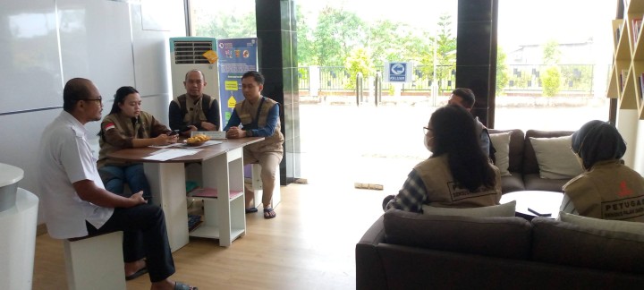 Giat pagi, Rabu 18 Juni 2025 Kedatangan dari Bapenda untuk Sensus Pajak Daerah disambut oleh Kasi Tapem.