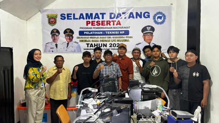 Giat Sabtu, 28 Juni 2025 Kegiatan Probebaya Bidang Pemberdayaan Masyarakat Tahun 2025 Menghadiri Penutupan Pelatihan Teknisi HP Kerjasama LPK Ganesha dan Pokmas Kelurahan Sempaja Barat dihadiri Lurah.