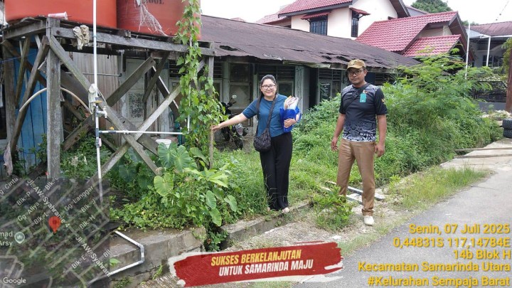 Giat sore, Senin 07 Juli 2025 Peninjauan lahan dan bangunan permohonan sertifikat di AWS.4 blok. K RT.01 dihadiri Kasi Tapem beserta staf.