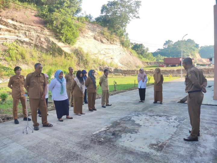 Giat, Senin 21 Juli 2025, Melaksanakan apel Senin pagi di kelurahan sempaja barat dipimpin oleh Kasi Tapem & Monitoring kegiatan Rutin Posyandu Bintang (Balita) di Perumahan Kayu Manis dihadiri Kasi Kesra.