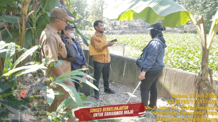 Giat siang, Selasa 29 Juli 2025 Peninjauan lokasi lahan dan bangunan permohonan sertifikat secara mandiri di perum kayu manis RT.09 dihadiri Kasi Tapem beserta staf.