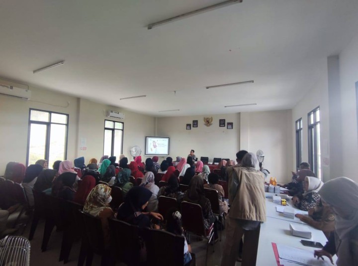 Giat, Selasa 29 Juli 2025, Melaksanakan Rapat Sosialisasi Kegiatan Literasi oleh PT. Pegadaian (Persero) di ruang rapat kantor kelurahan sempaja barat dihadiri seluruh Ketua RT, Kader PKK, Dasawisma Kelurahan Sempaja Barat, seluruh Staf Kelurahan Sempaja Barat dan Mahasiswa UINSI Samarinda & Menghadiri Rapat Koordinasi Perihal Hasil Rapat Koordinasi HUT RI di Ruang Camat Samarinda Utara dihadiri Lurah.