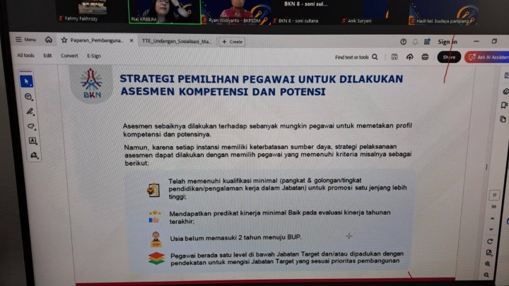 Giat, Kamis 07 Agustus 2025 Mengikuti Zoom Meeting dengan Tema Sosialisasi Manajemen Talenta diikuti oleh Lurah