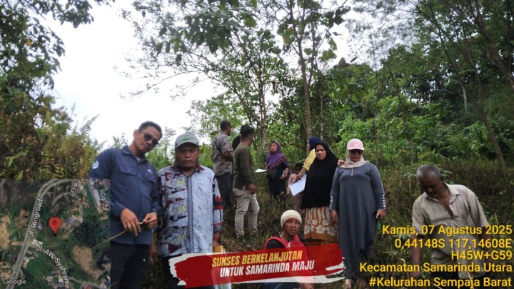 Giat siang, Kamis 07 Agustus 2025 Peninjauan lahan dan bangunan permohonan IMTN dan perpanjangan IMTN di RT.12, RT.01 dan RT.04 dihadiri Kasi Tapem beserta staf dan Ketua RT.