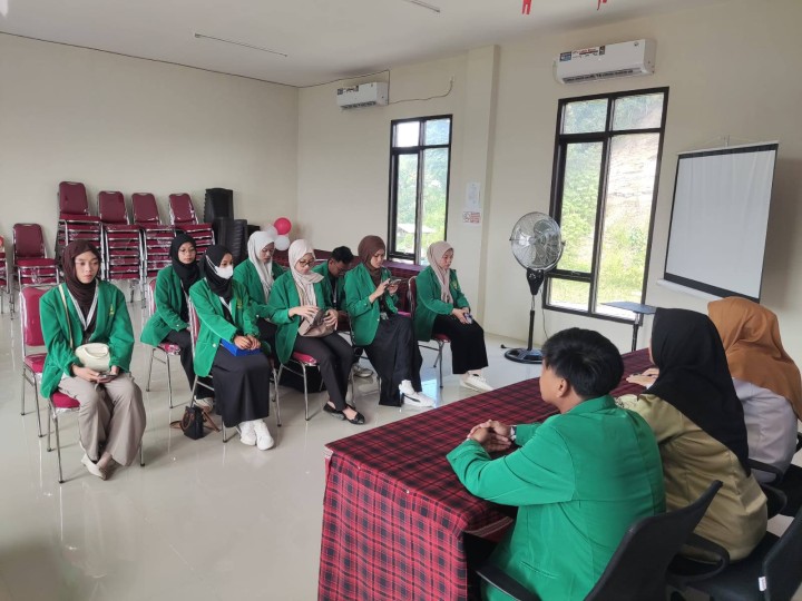 Giat, Rabu 20 Agustus 2025 ‎Kedatangan Dosen untuk menjemput Mahasiswa KKN UINSI yang telah menyelesaikan KKN di Kelurahan Sempaja Barat dihadiri Kasi Kesra, Peninjauan lokasi tanah di AW Syahrani 4 Blok L RT 01 dihadiri Staf Tapem, Babinsa dan Ketua RT 01, Mengikuti Zoom Meeting Rapat Paripurna DPRD Kota Samarinda Masa Persidangan II Tahun 2025 dengan agenda: Penjelasan Wali Kota Samarinda atas Usulan Raperda di Luar Propemperda Kota Samarinda diikuti Seklur & Menghadiri Rapat Pengumuman Juara Lomba Kebersihan Lingkungan dan Lomba Menghias Lingkungan di Aula Kecamatan Samarinda Utara dihadiri Kasi Ekbang.