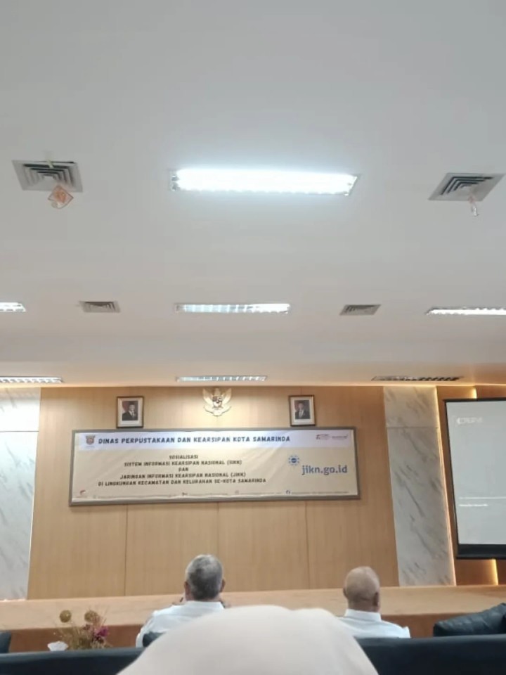 Giat, Rabu 27 Agustus 2025 Menghadiri Rapat Sosialisasi SIKN JIKN di Aula Dinas Perpustakaan dan Kearsipan Kota Samarinda dihadiri staf, Monitoring kegiatan Perbaikan PDAM di wilayah kelurahan sempaja barat Jalan AW Syahrani 4 dihadiri Staf Kasi Tapem & Monitoring tentang laporan warga perbaikan polisi tidur Jln AW Syahrani 4 Blok RT 01 dihadiri Staf Kasi Tapem.