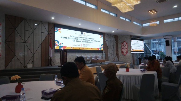 Giat, Senin 15 September 2025 ‎Melaksanakan apel Senin pagi di kelurahan sempaja barat dipimpin oleh Kasi Ekbang & Menghadiri Penyuluhan Hukum dan Sosialisasi Pembentukan Percepatan Pembentukan Pos Bantuan Hukum (Posbankum) di Ruang Rapat Ballroom Arutala Lt IV Bepperida Kota Samarinda dihadiri Kasi Tapem.