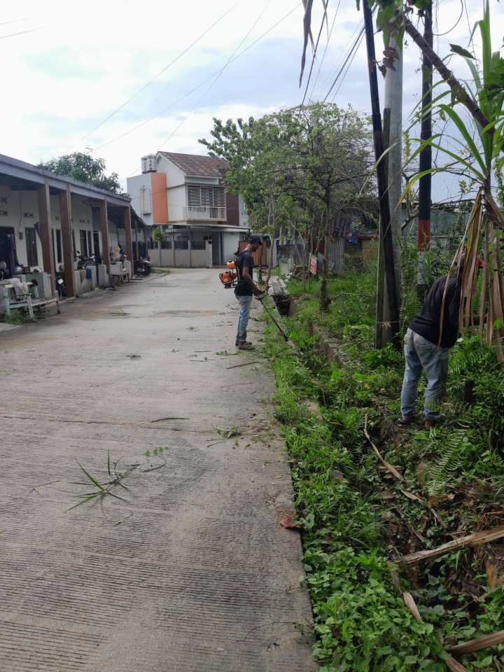 Giat, Minggu 21 September 2025 Melaksanakan kerja bakti rutin dilingkungan di Jl AW Syahrani GG walet RT 02 dan Jl KH Wahid Hasyim GG Lorong Abadi RT 12 pada Kelurahan Sempaja Barat dihadiri Kasi Ekbang, Ketua RT dan seluruh warga terimakasih atas perhatiannya diucapkan terima kasih.
