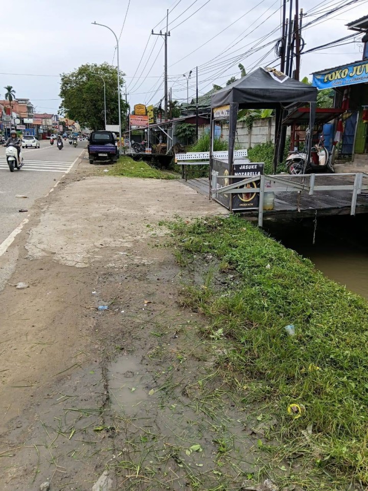 Giat, Minggu 05 Oktober 2025 ‎ ‎Melaksanakan kerja bakti rutin dilingkungan Jl. KH Wahid Hasyim RT 04, Perumahan Kayu Manis RT 07 dan Jl. KH Wahid Hasyim GG Unggul RT 10 pada Kelurahan Sempaja Barat dihadiri Ketua RT dan seluruh warga terimakasih atas perhatiannya diucapkan terima kasih.
