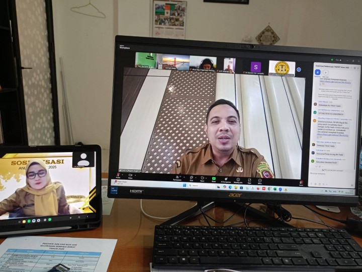 Giat, Senin 06 Oktober 2025 Melaksanakan Rapat Koordinasi dengan Seklur dan seluruh Kasi di ruang Lurah pemimpin Lurah, Mengikuti Zoom Meeting dengan Tema Sosialisasi Anugerah ASN Kota Samarinda Tahun 2025 diikuti Seklur & Menghadiri Rapat Pembinaan Pengelolaan Barang Milik Daerah di Aula Kantor Kecamatan Samarinda Utara dihadiri Bendahara Barang.