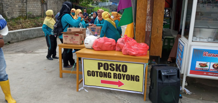 Gotong Royong Massal Elemen Masyarakat  se Kelurahan Sempaja Selatan
