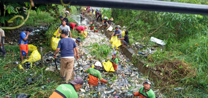 Gotong Royong Massal Elemen Masyarakat  se Kelurahan Sempaja Selatan