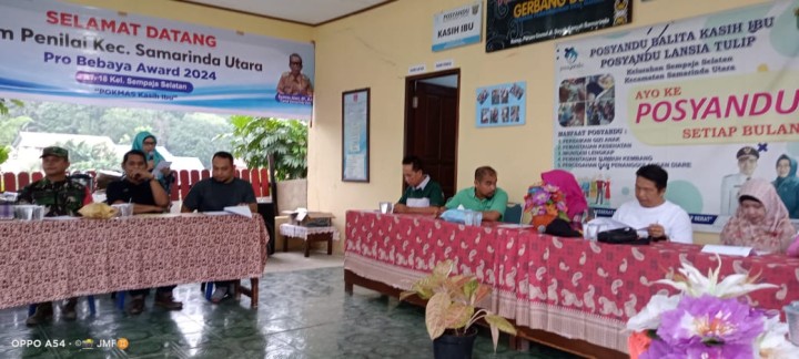 Penilaian Probebaya Award 2024 oleh Tim Penilai Kecamatan Samarinda Utara, Lurah, Kasi Ekobang, Kasi Kesra, Ketua RT 18, Warga RT 18, Forum Ketua RT Unmul, Babinsa, Bhabinkamtibmas