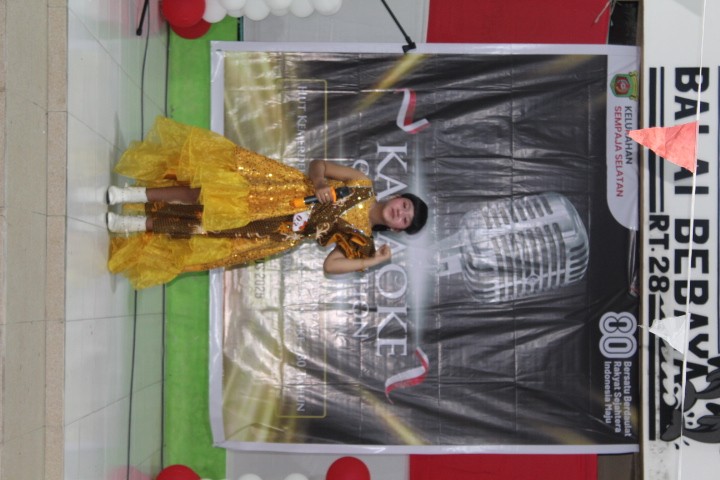 LOMBA KARAOKE TINGKAT KELURAHAN SEMPAJA SELATAN DALAM RANGKA HUT RI KE 80