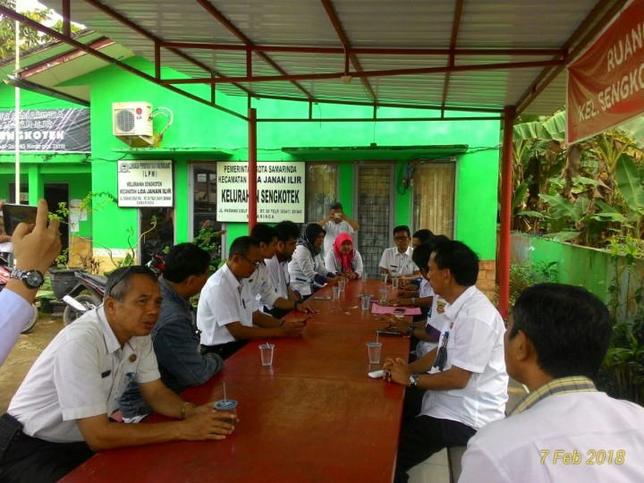 Dokumentasi Pembinaan Aparatur Pemerintahan oleh Camat Loa Janan Ilir (07/02/2018)